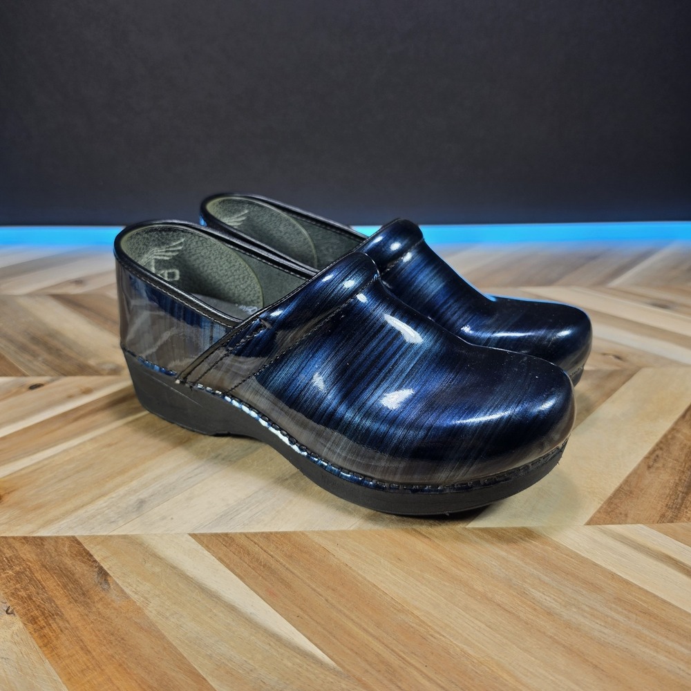 Dansko XP 2.0 Black Leather Women's 10.5 EU41 Slip Resistant Work Clogs Shoes